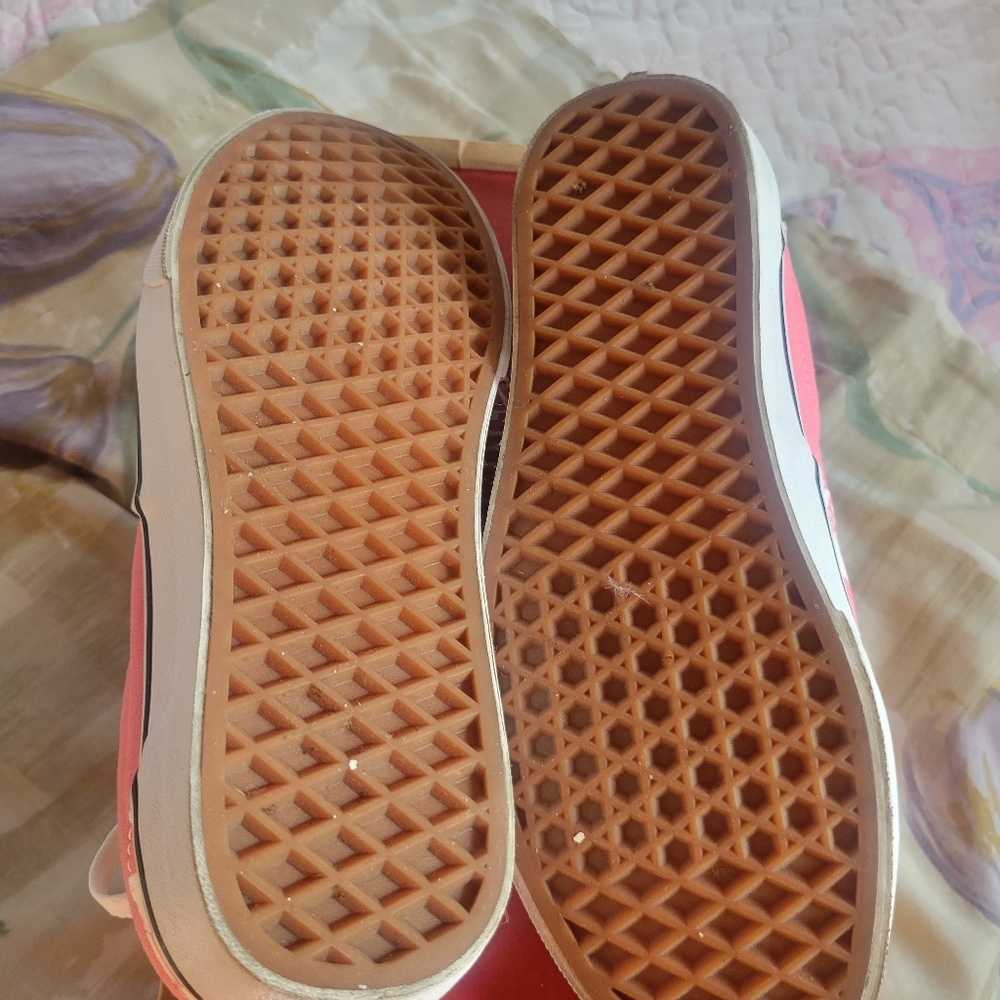 Vans - Picture 3 of 3